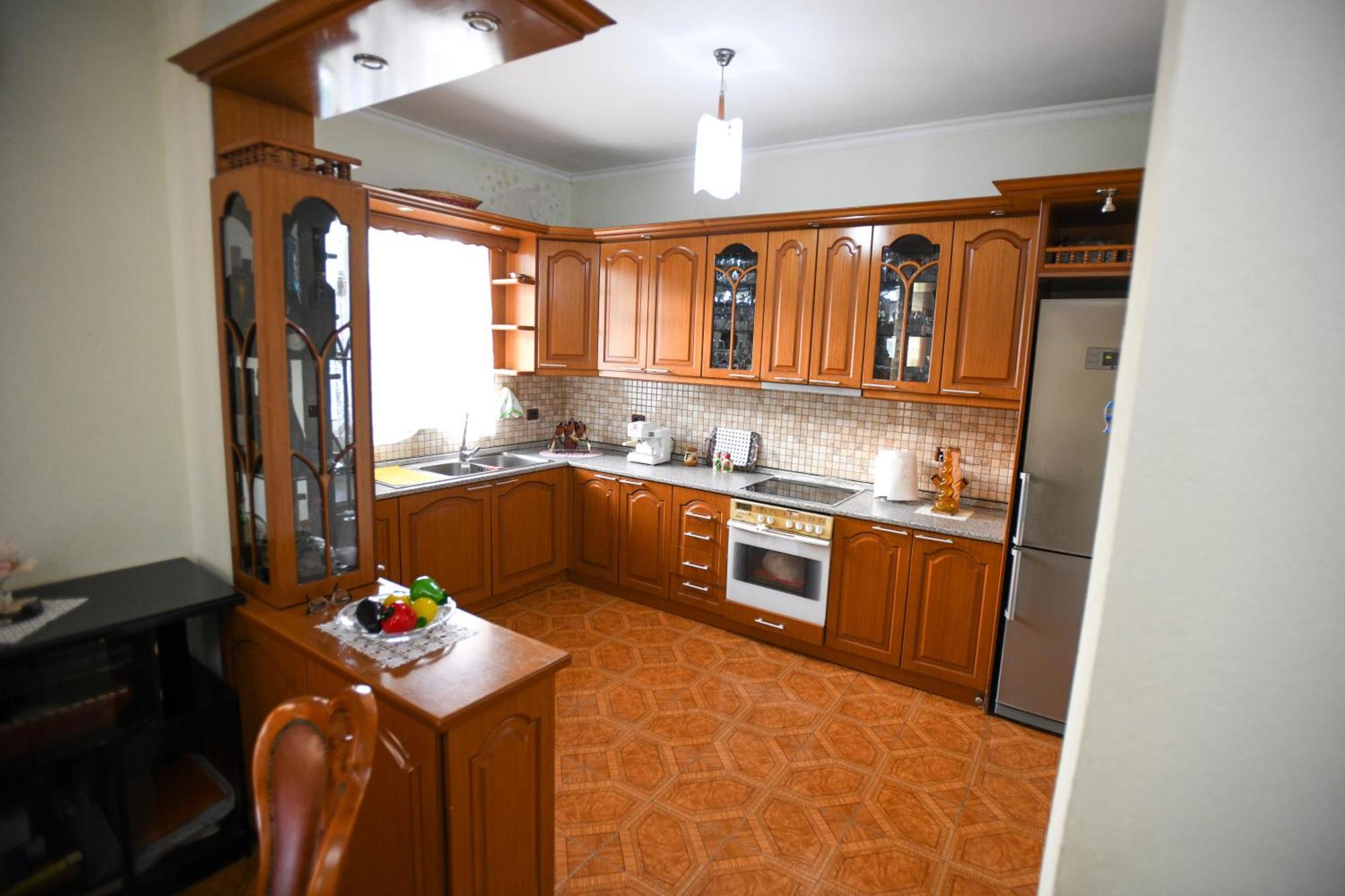 Apartment Darlin Berat Exterior foto
