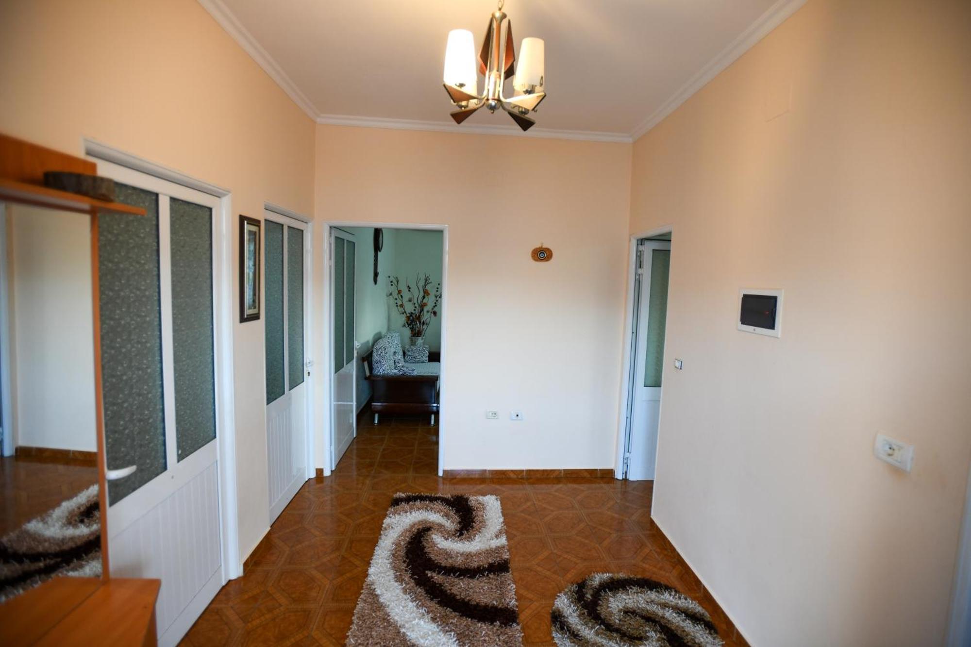 Apartment Darlin Berat Exterior foto
